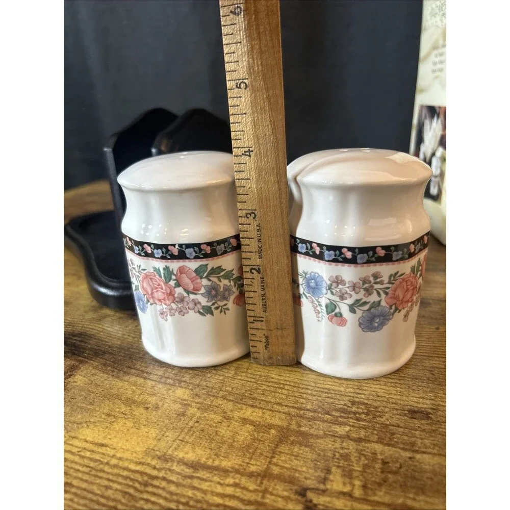 Ceramic Salt & Pepper Shakers W/ Napkin Holder Elizabeth Gray Vtg JCPenney Sango